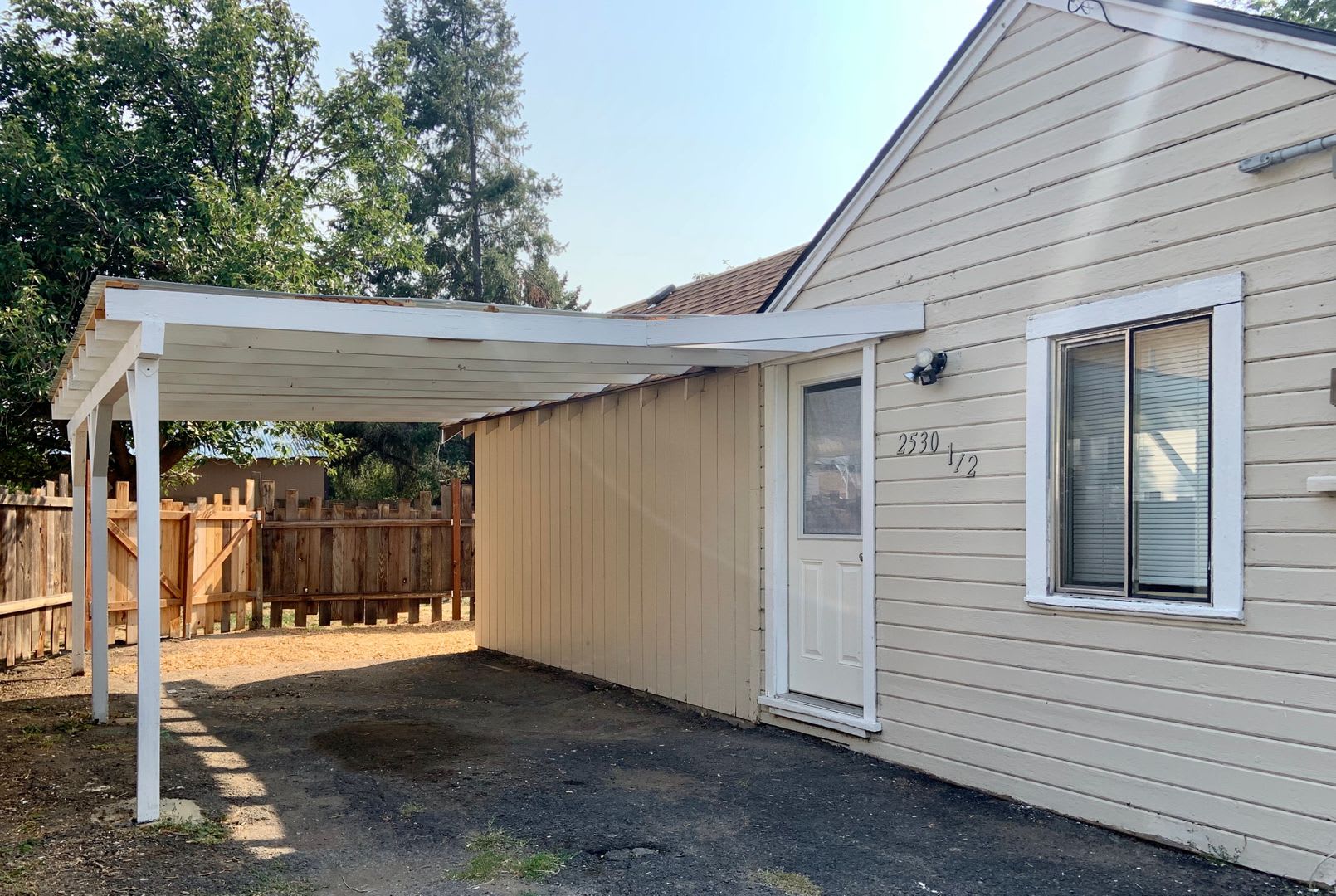 Hard To Find 1 Bdrm 1 Bath House With Carport – photo 1 of 28