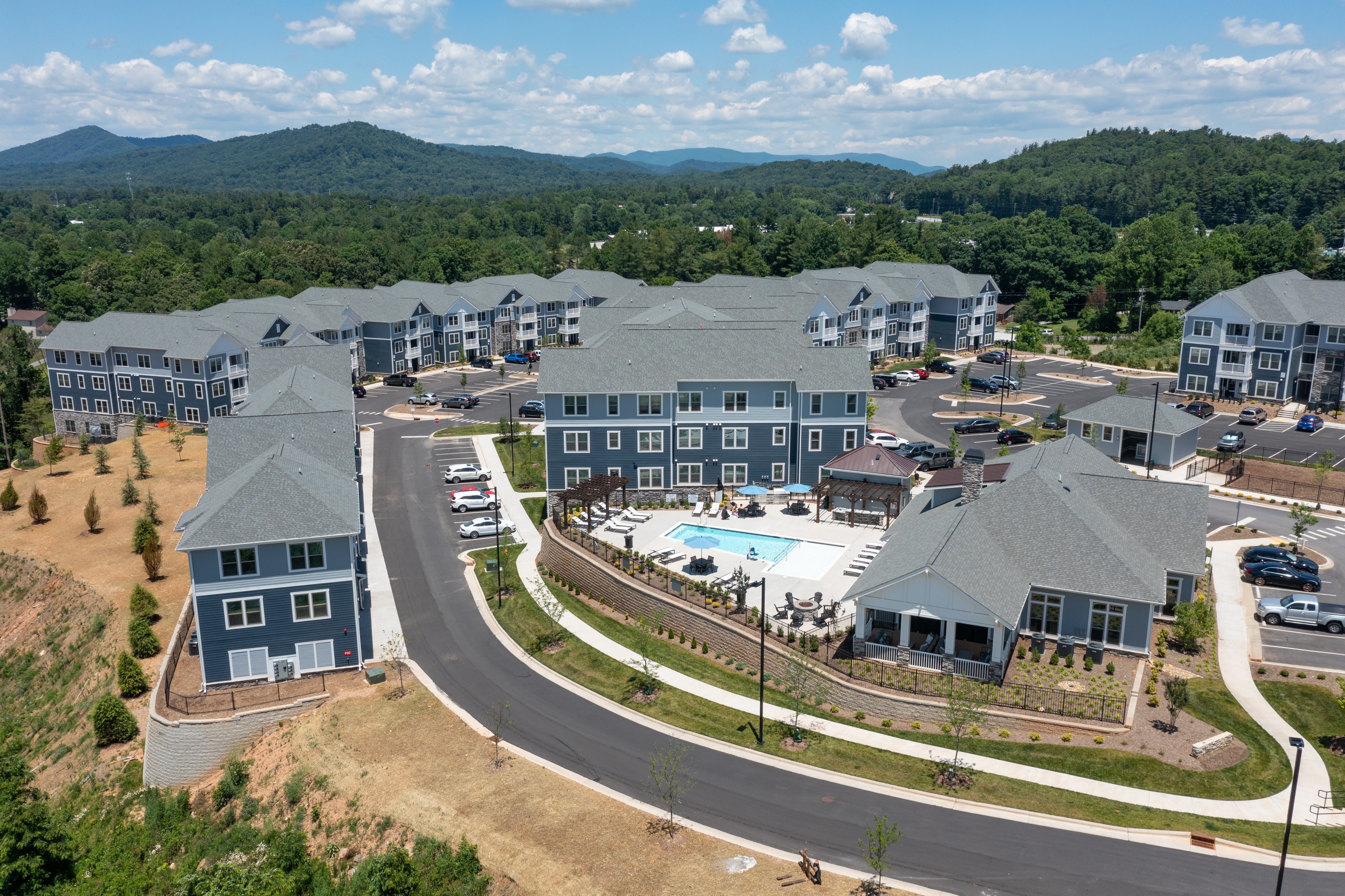 Burton Hills – photo 1