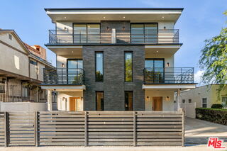 14523 1/2 Weddington Street – photo 1