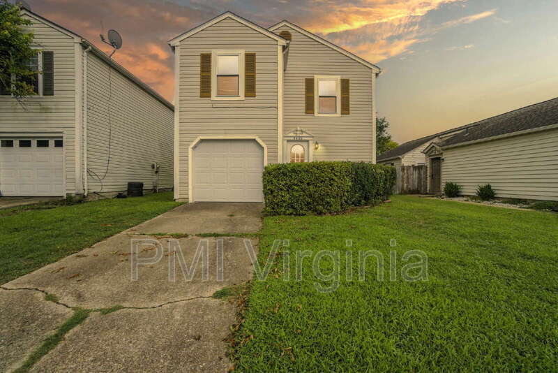 5489 Glenville Cir – photo 1 of 46