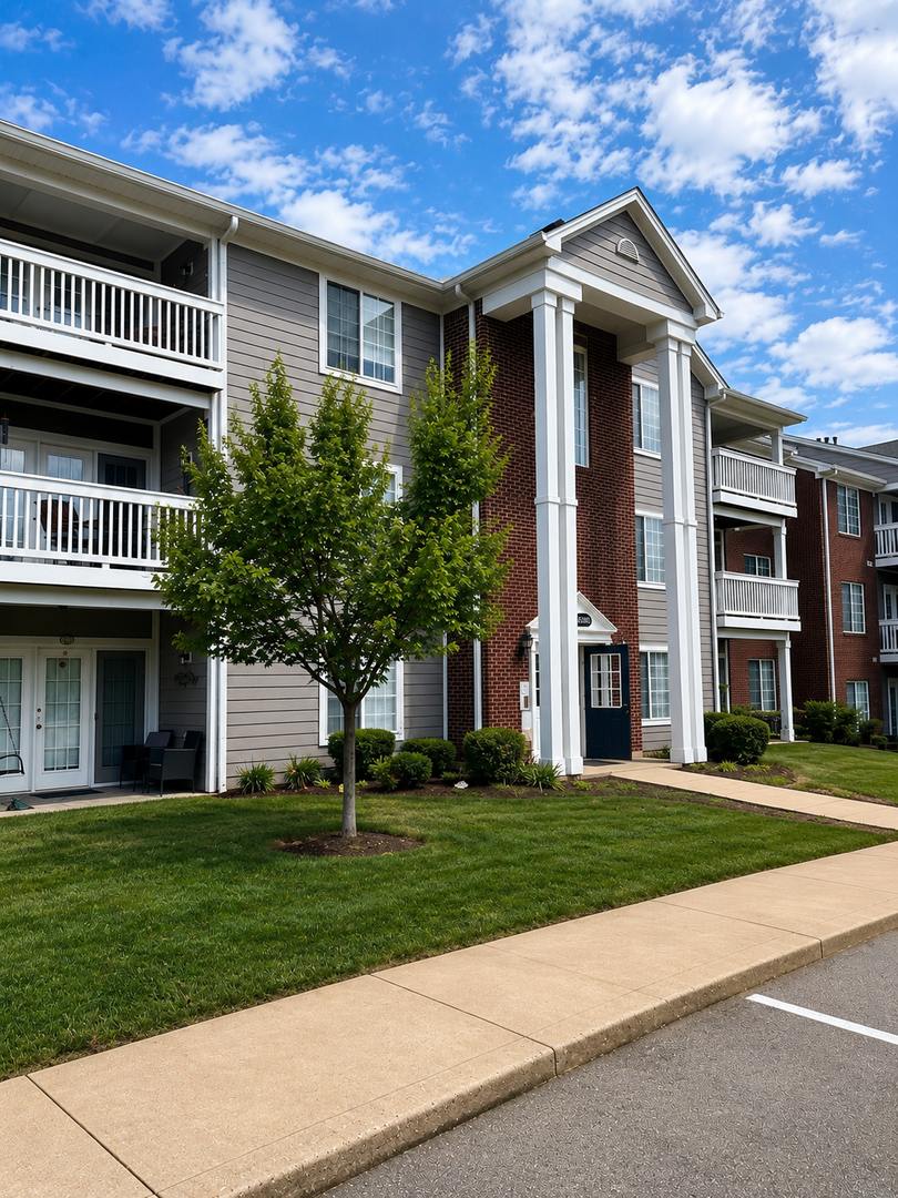 Spacious 2BR Condo with Flex Space &amp; Private Balcony in Crestwood’s Madison Park – photo 1 of 19