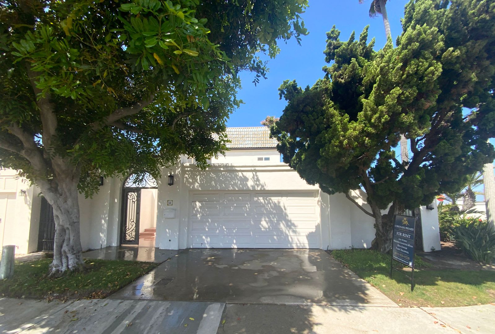 3 Bedroom Home With Lots Of Natural Light – photo 1 of 240