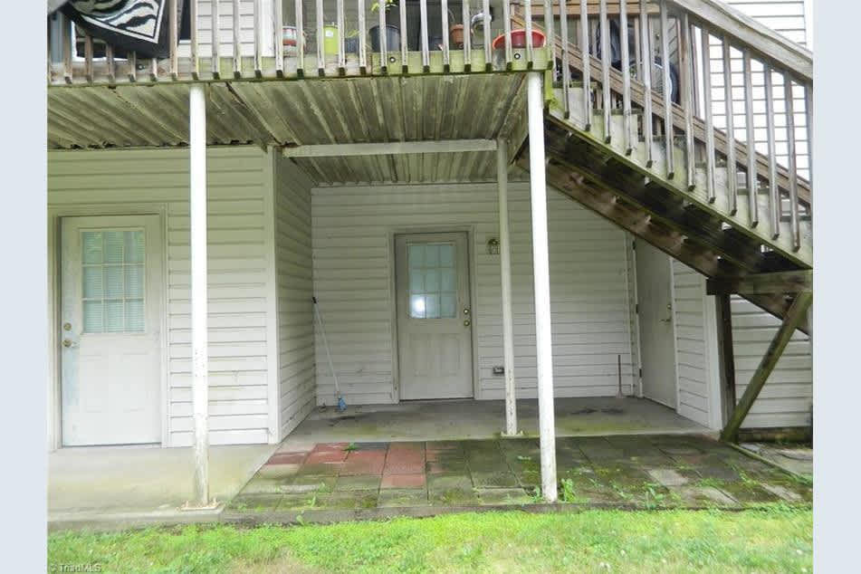 READY TO MOVE IN!! – photo 1