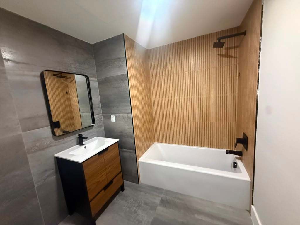 322 W Front St – photo 1 of 8