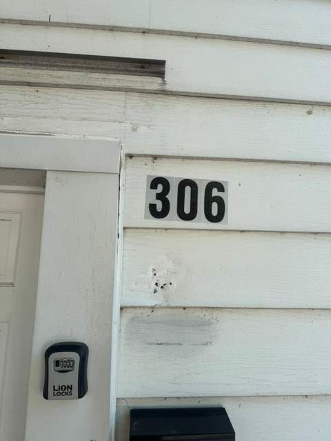 306 Walnut Street – photo 1