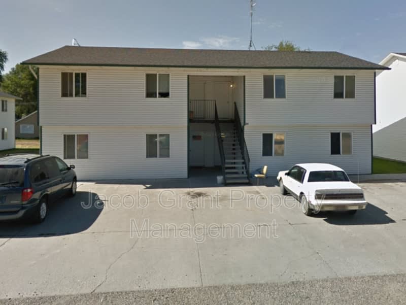 385 Golden St. – photo 1 of 12