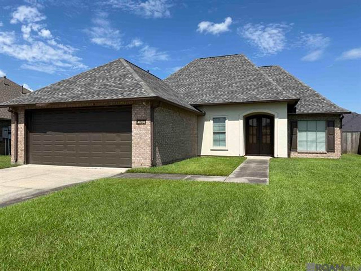41206 Colonial Dr – photo 1 of 14