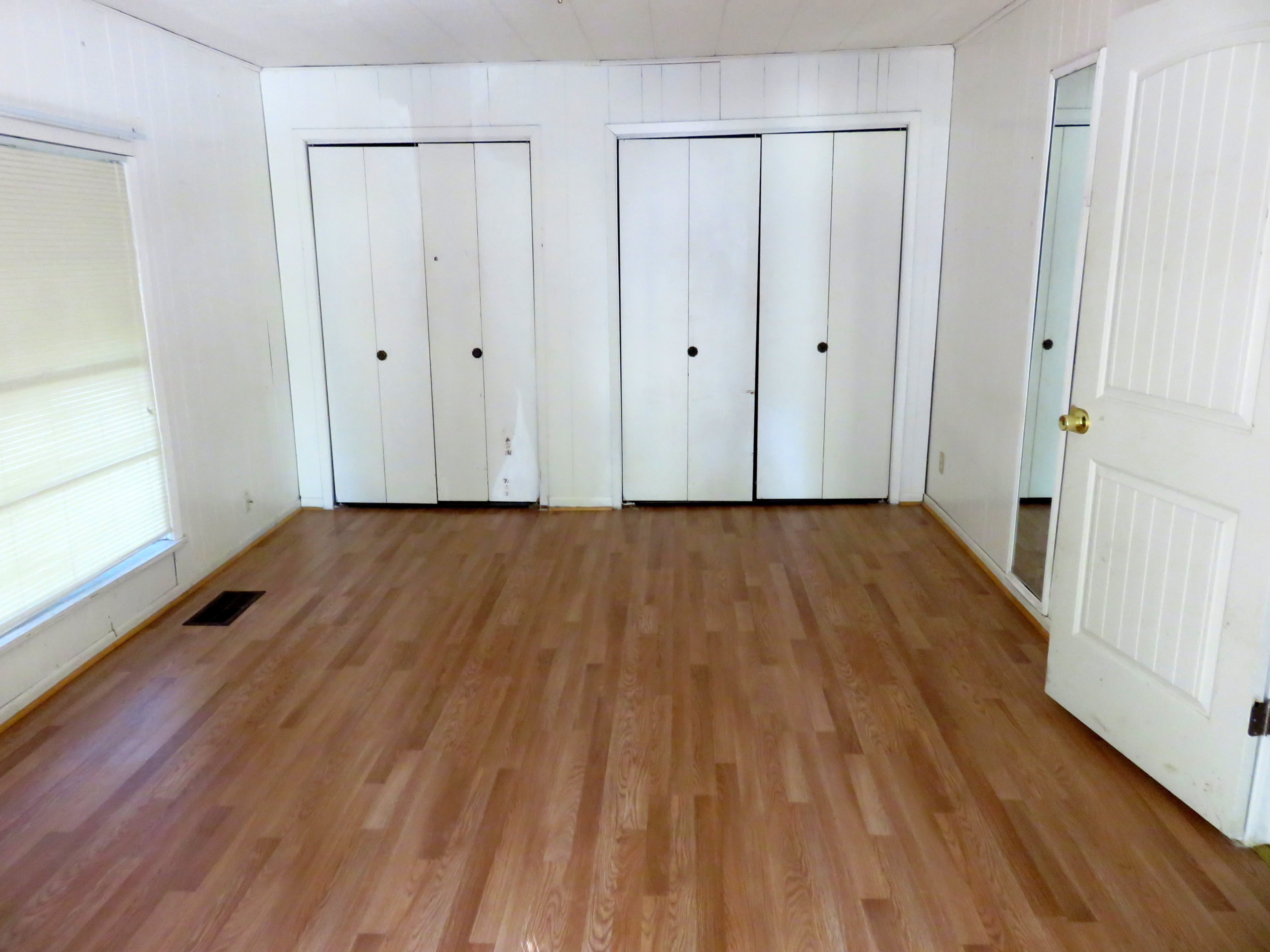 1814 Davis St – photo 1 of 114