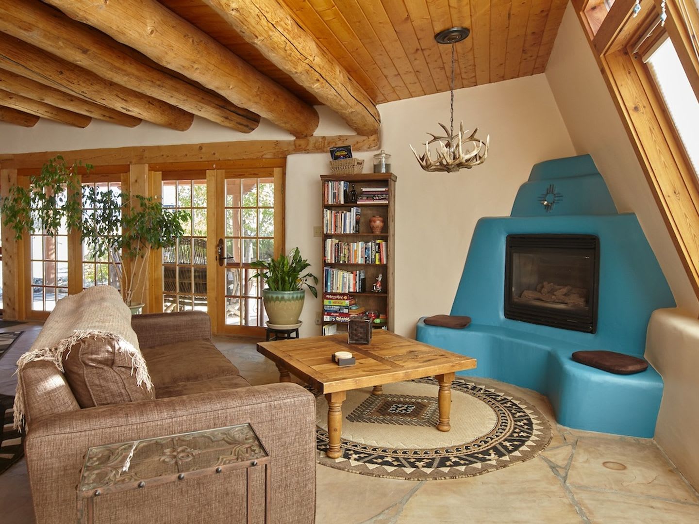 Panacea De Taos Architect Designed Earthship Retreat With Hot Tub Mountain Views Attached Garage – photo 1 of 19