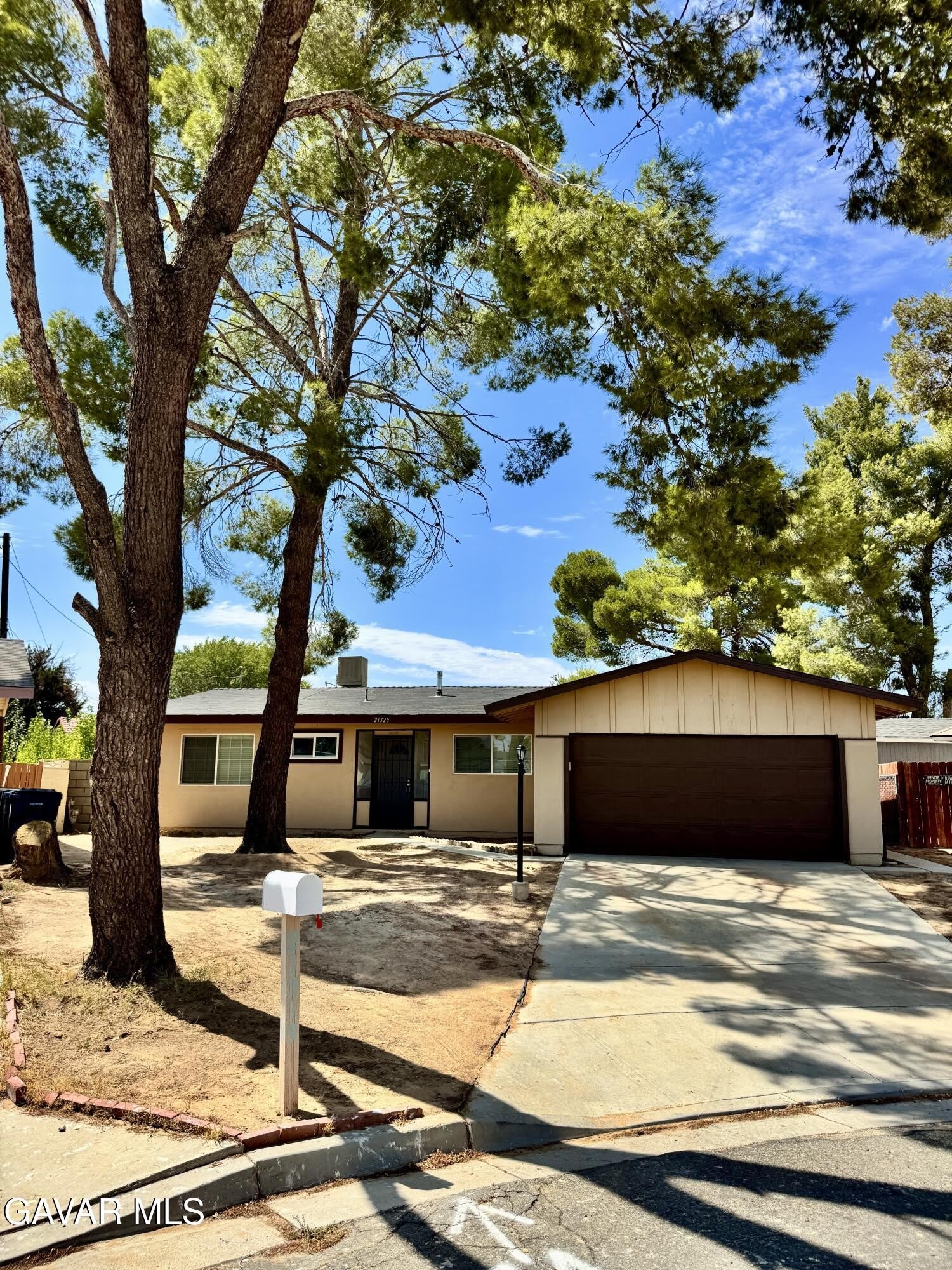 21325 Bancroft Court – photo 1