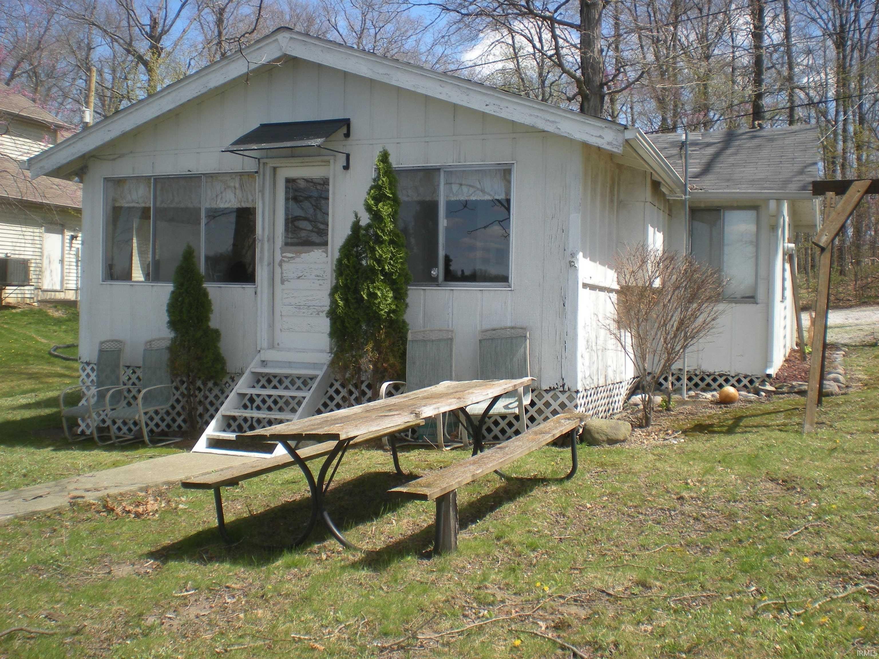 520 LN 150 H HAMILTON LAKE – photo 1 of 11