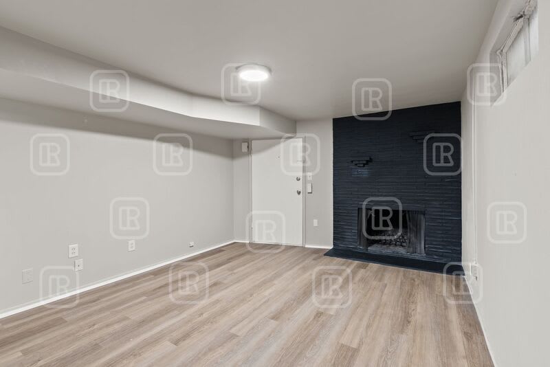 7313 East 6th Avenue – photo 1 of 17