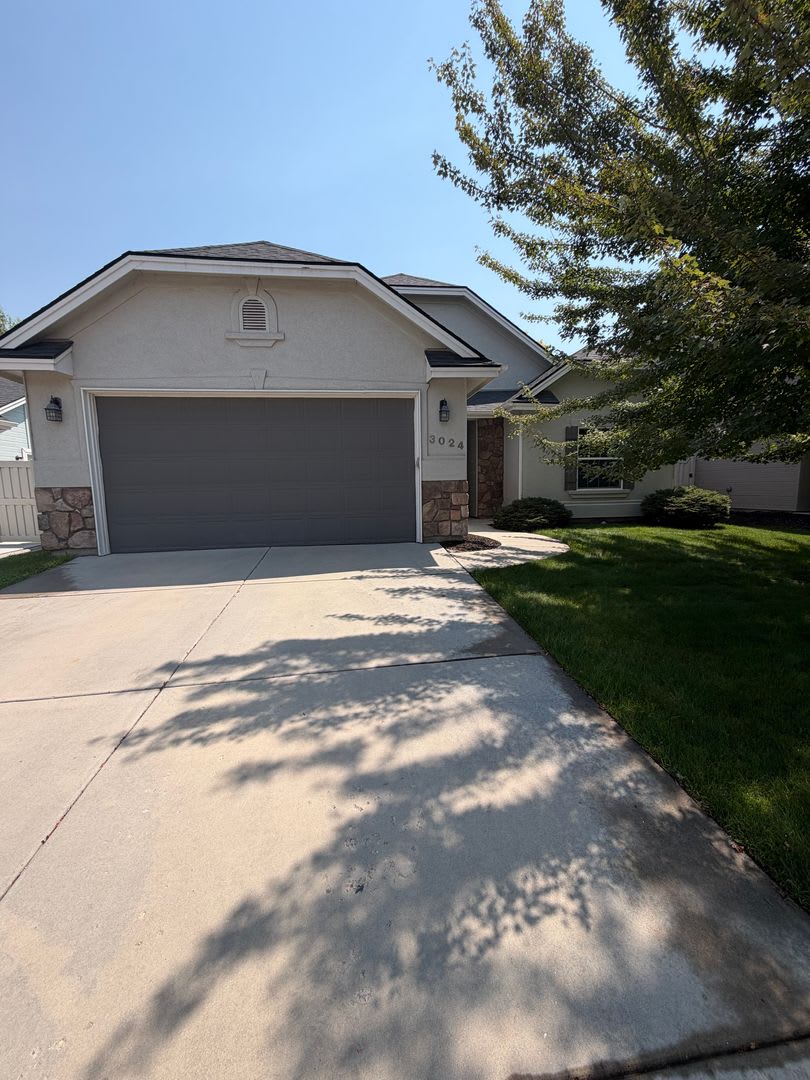 Jayden Village Sub: 4 Bedroom 2 Bath with Community Pool Ten Mile and Ustick – photo 1