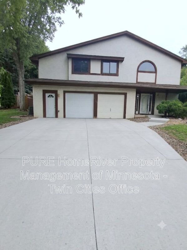 3106 Innsbruck Dr – photo 1 of 166