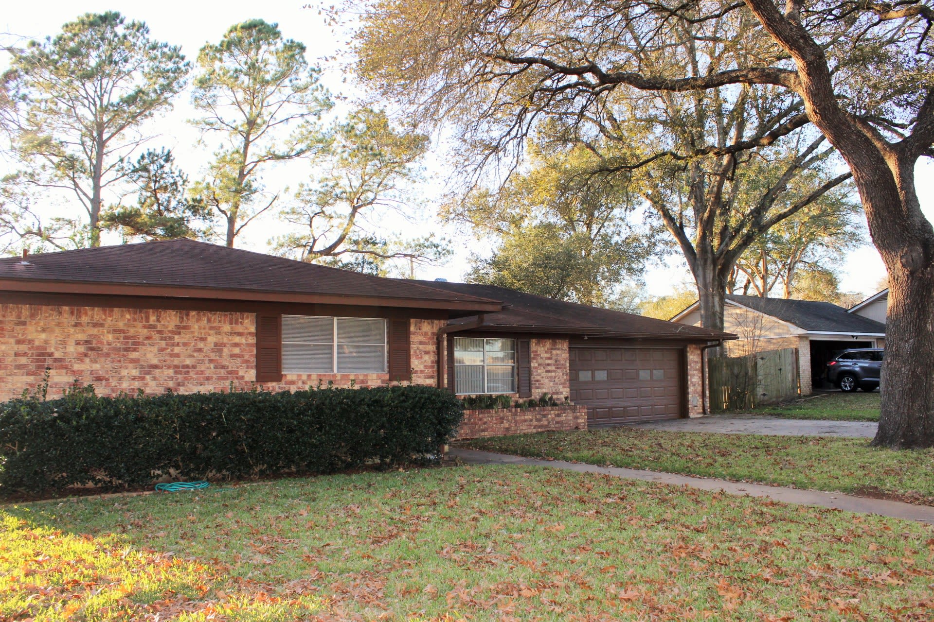1700 Ellen Street – photo 1 of 28