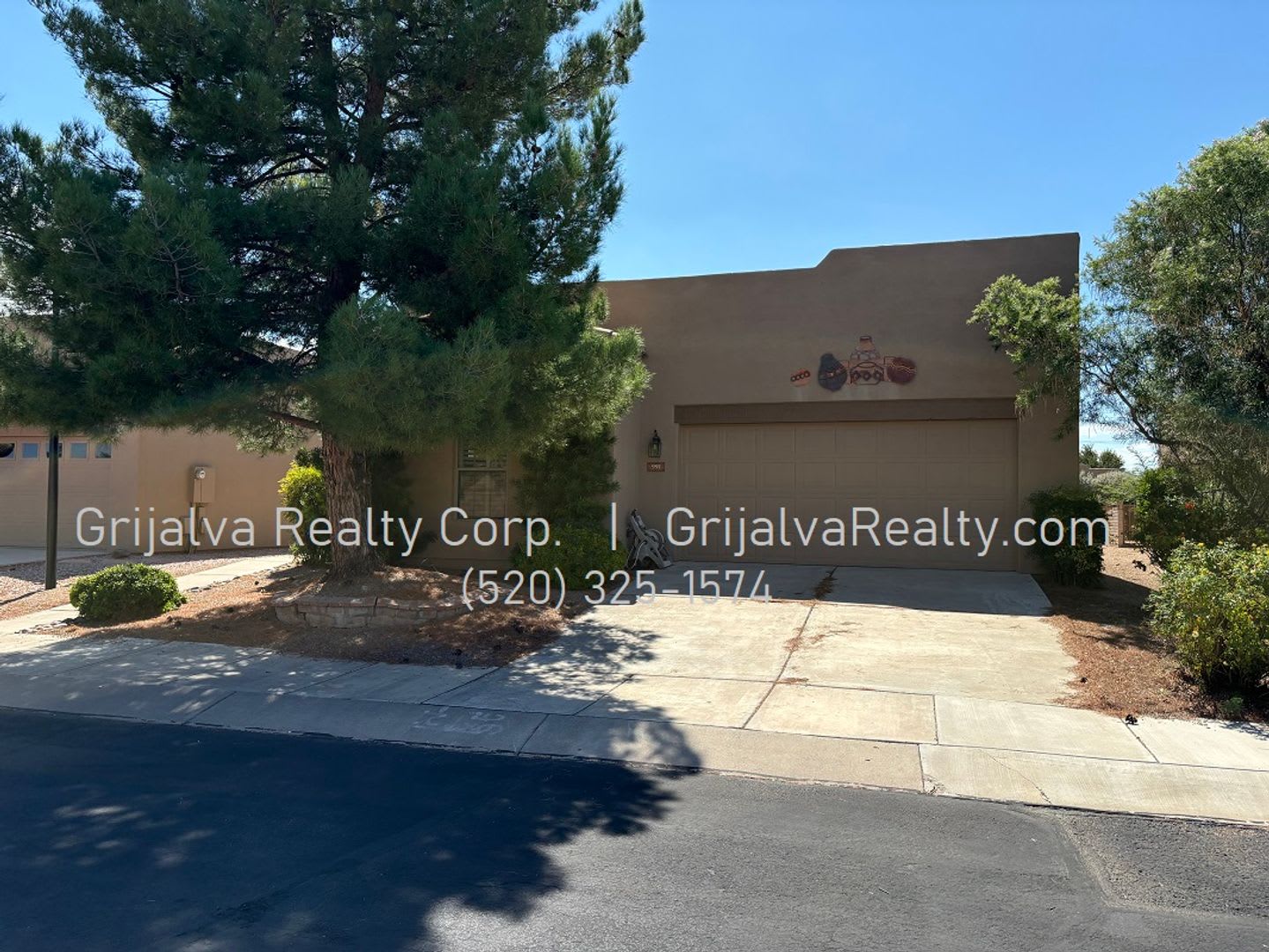 Beautiful 2 BD 2 BA House in the Springs in Green Valley – photo 1 of 15