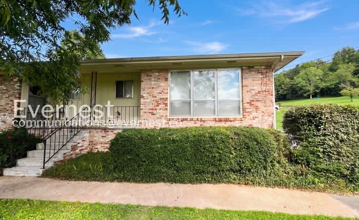 521 Ely Road – photo 1