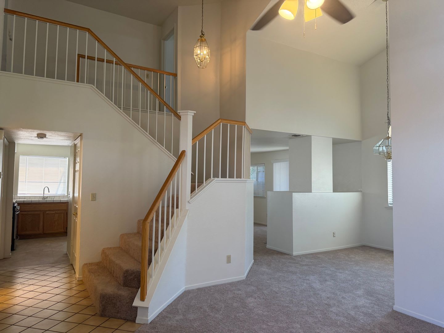 Bright Spacious 3 Bedroom Home With Vaulted Ceilings New Carpet Private Backyard In Antelope – photo 1 of 34