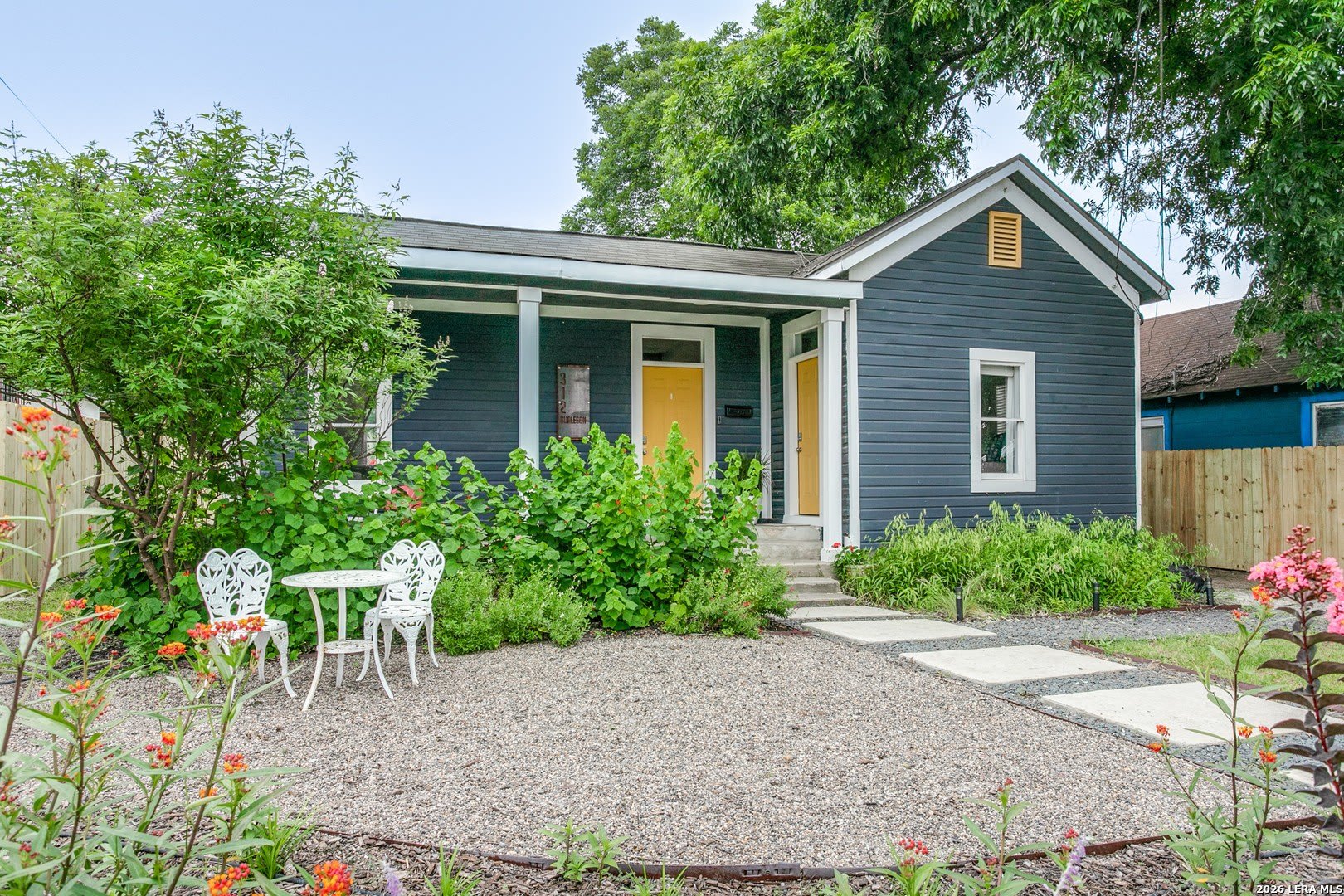 312 Burleson – photo 1