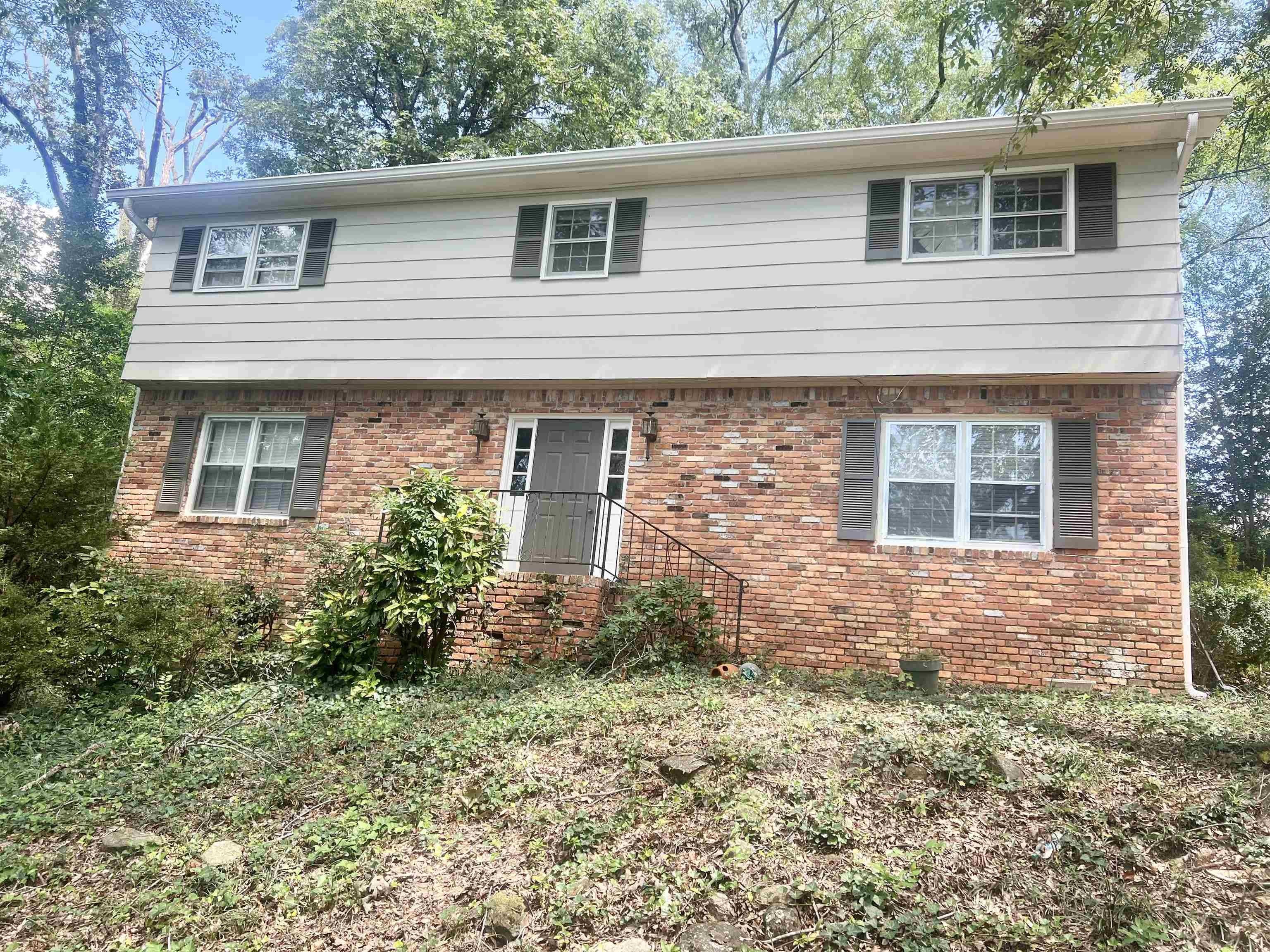 300 Springdale Drive – photo 1 of 256