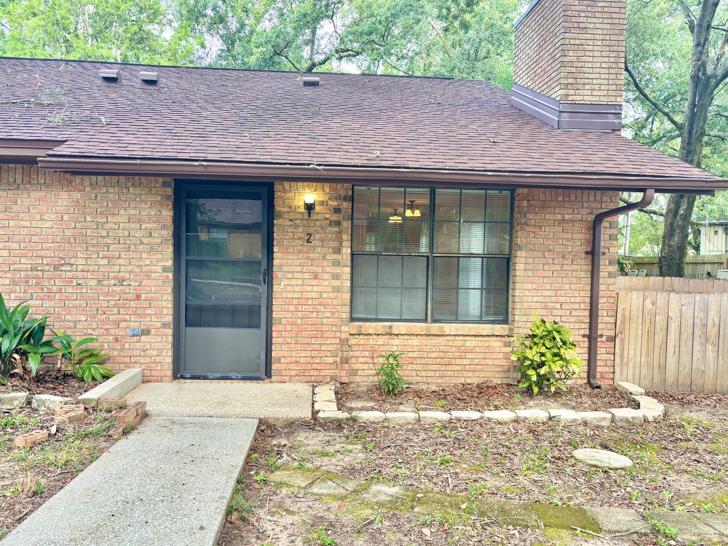 Cozy 2 bedroom Duplex – photo 1 of 13