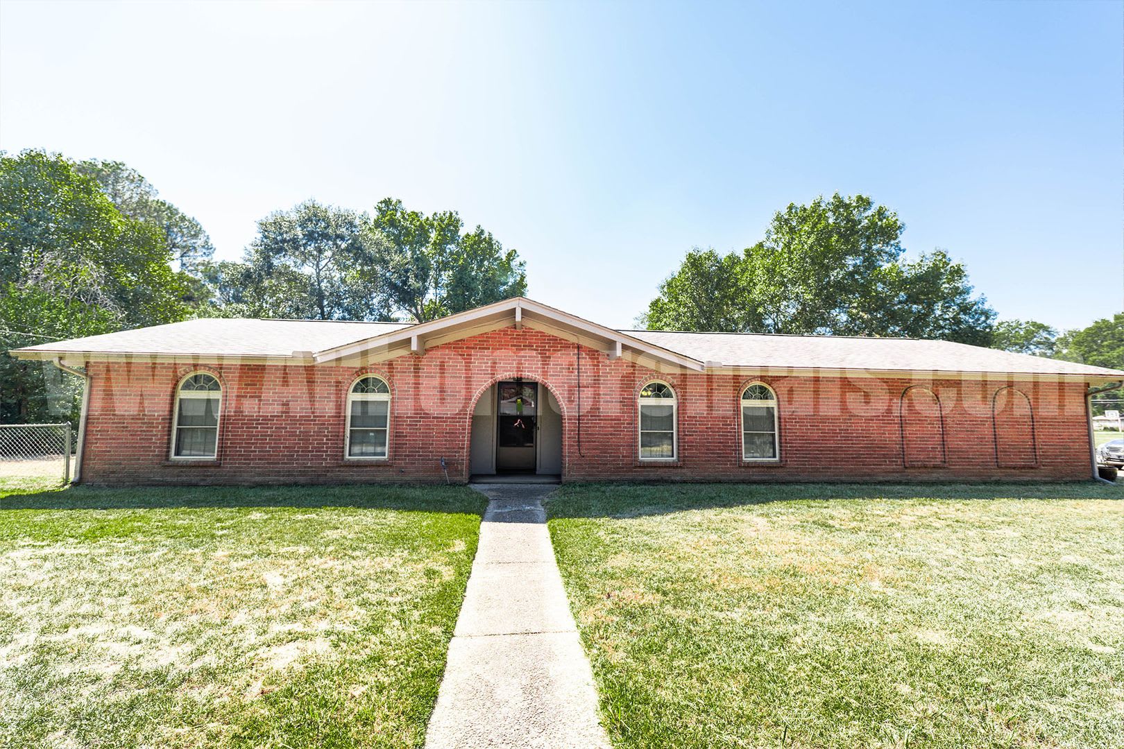 Spacious Home for Rent! – photo 1