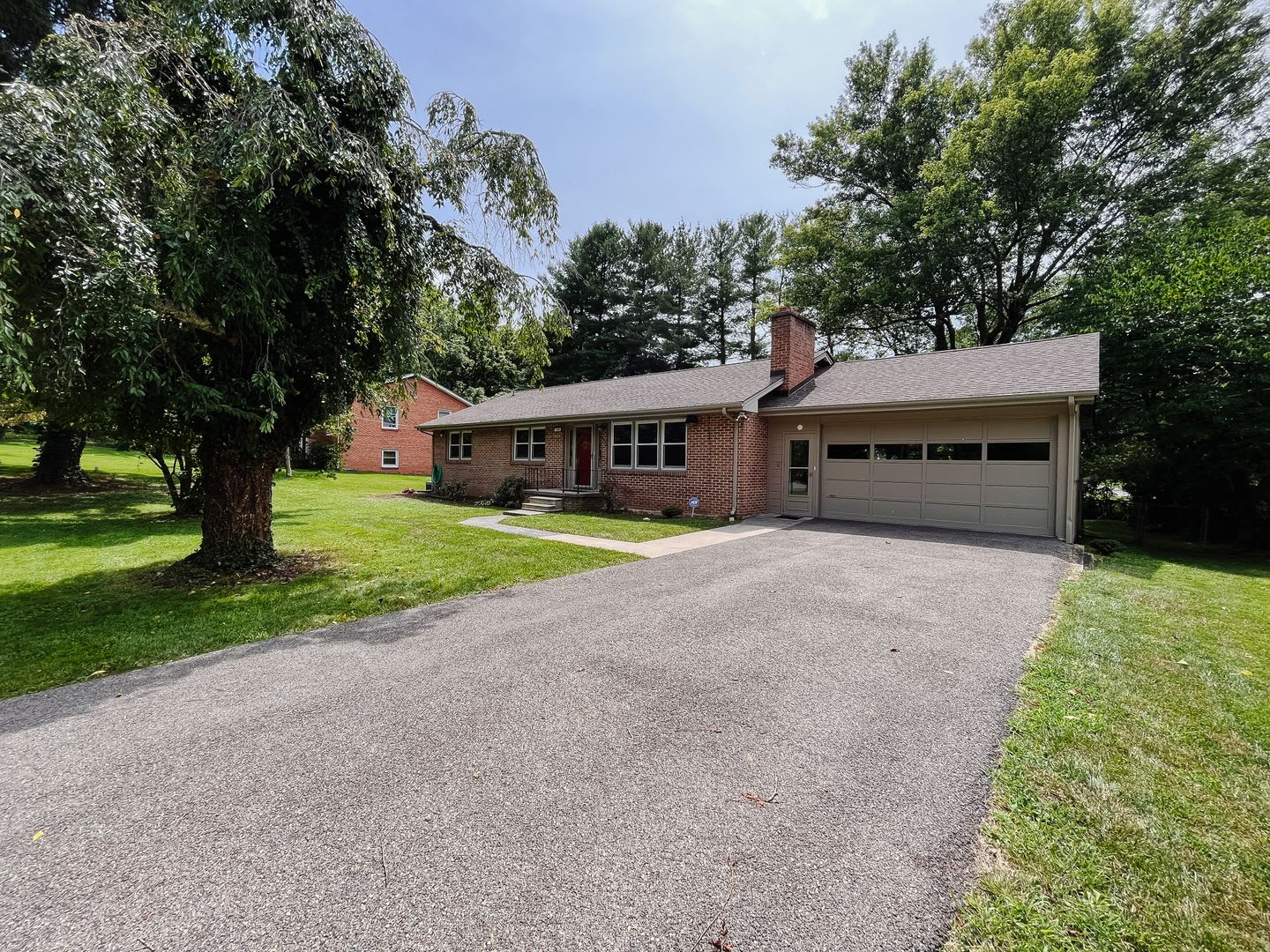 Charming Blacksburg 3 Bedroom, 2 Bath House w/Updated Bath and Kitchen – photo 1