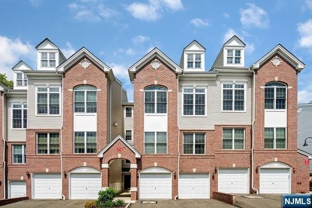 19 Ashley Court – photo 1 of 21