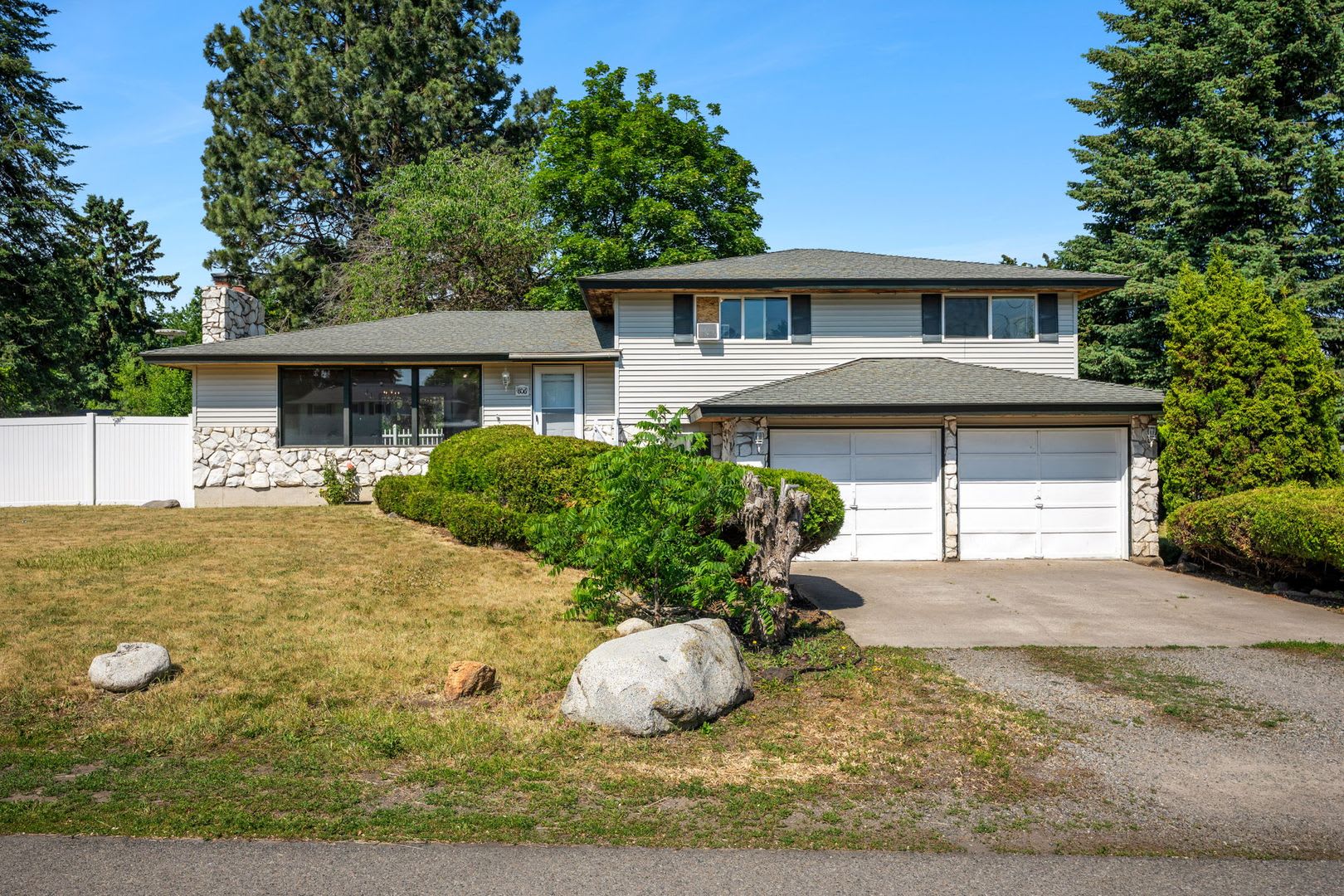 Spacious 3BR + Bonus Tri-Level in Spokane Valley – photo 1