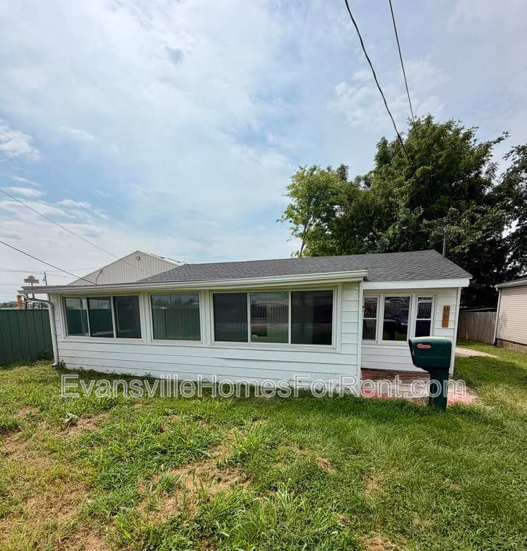 967 Independence Avenue – photo 1