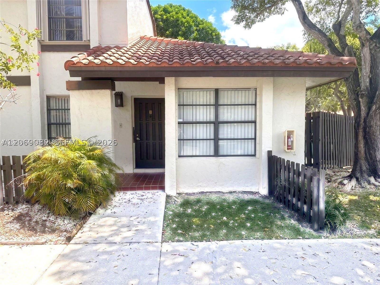 13273 SW 110th Ter – photo 1 of 19