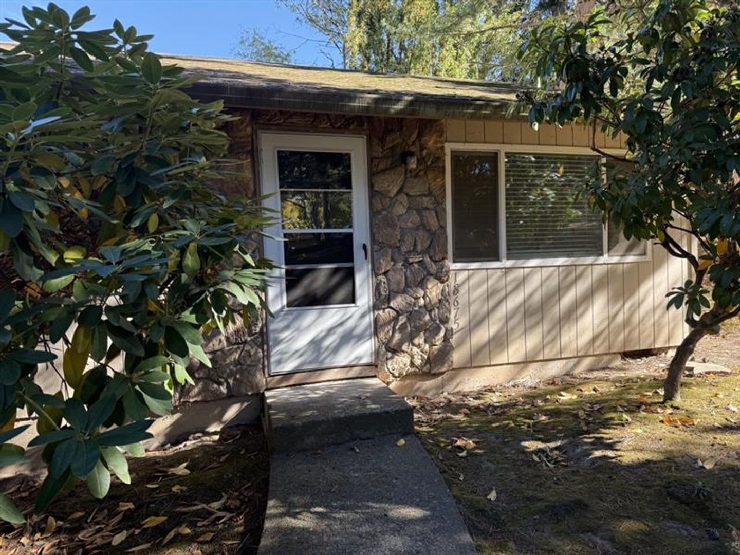 18830 NW Shadow Lane ~ MOVE-IN SPECIAL First Month's Rent FREE! Excellent Unit in Plex – photo 1 of 9