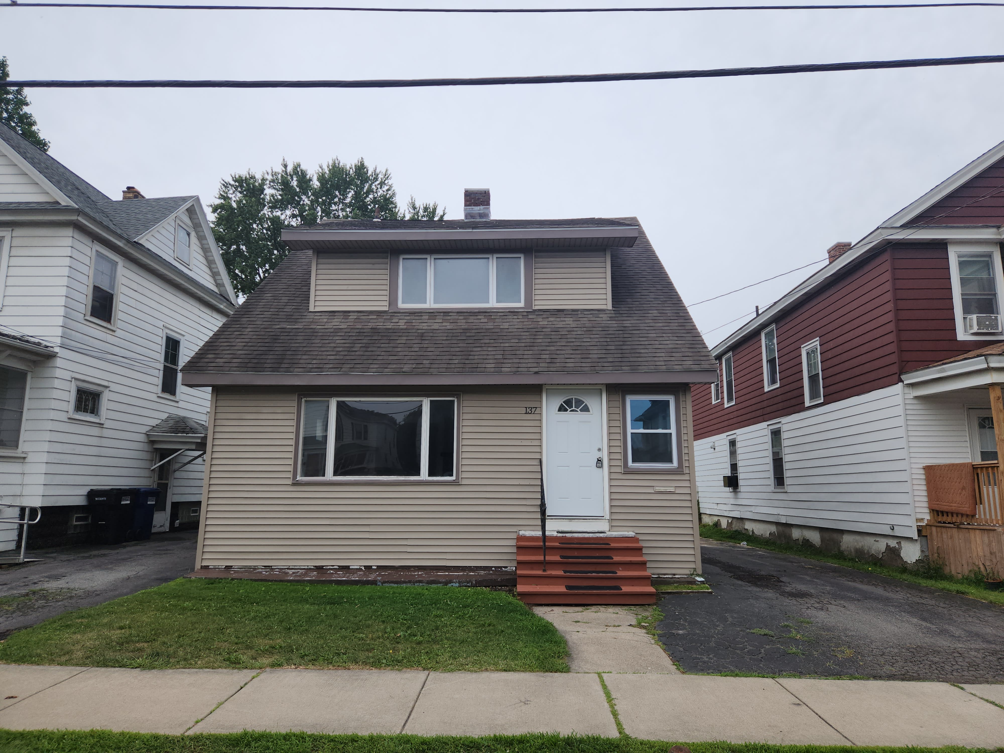 137 Burdick Ave – photo 1