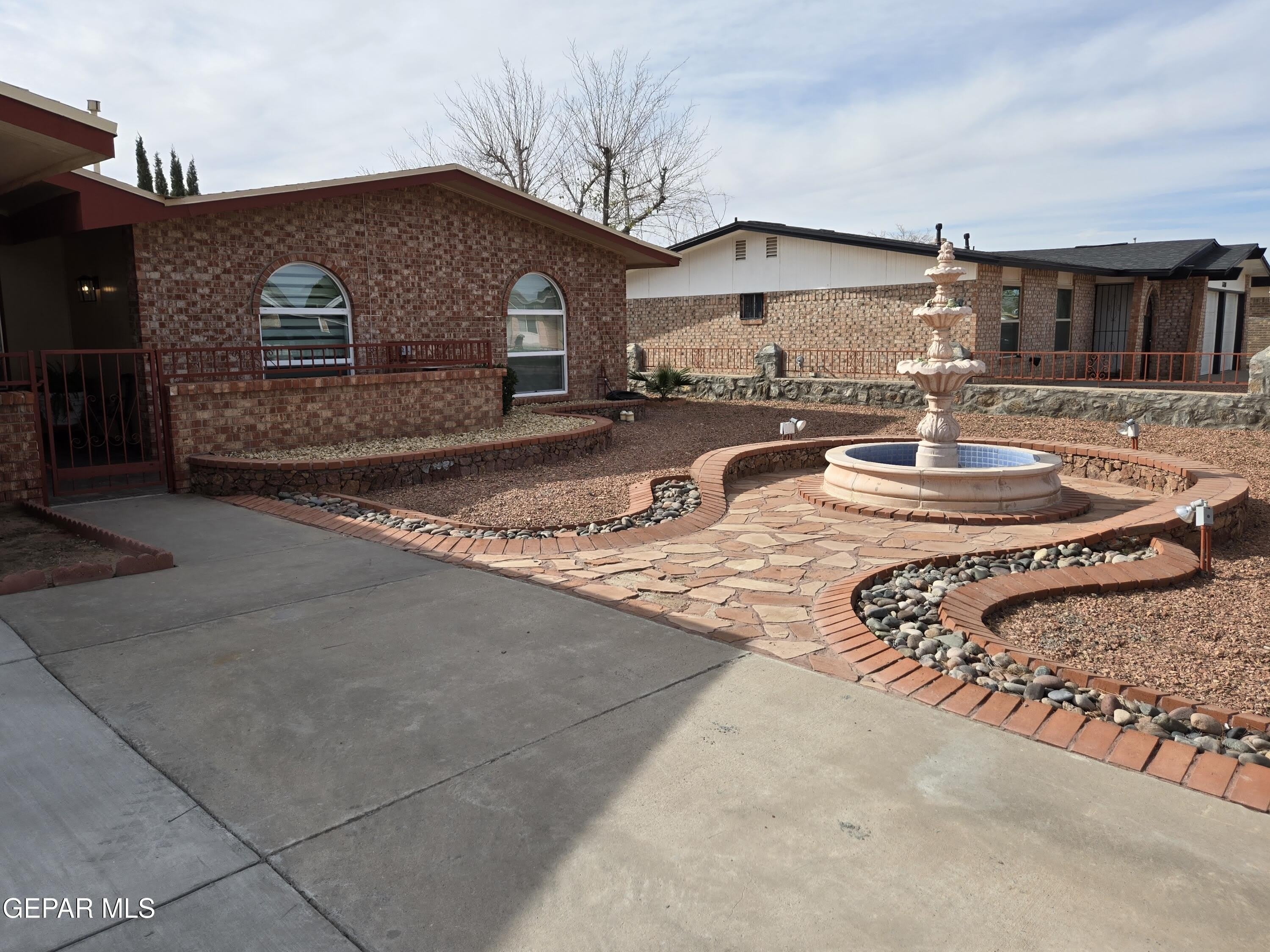 11188 SHORELINE Drive – photo 1