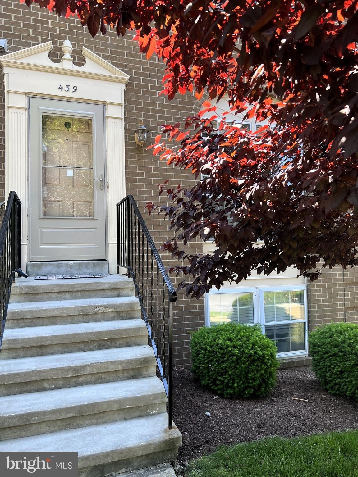 439 TERRY Court – photo 1