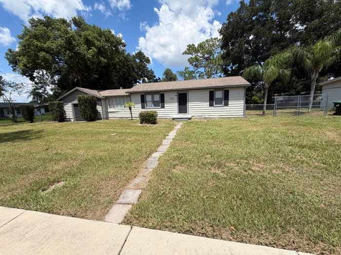 2703 Pembrook Drive – photo 1