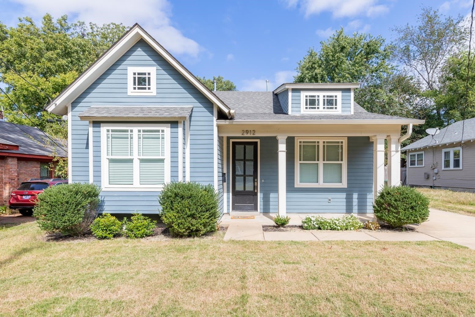 2912 FELIX St – photo 1
