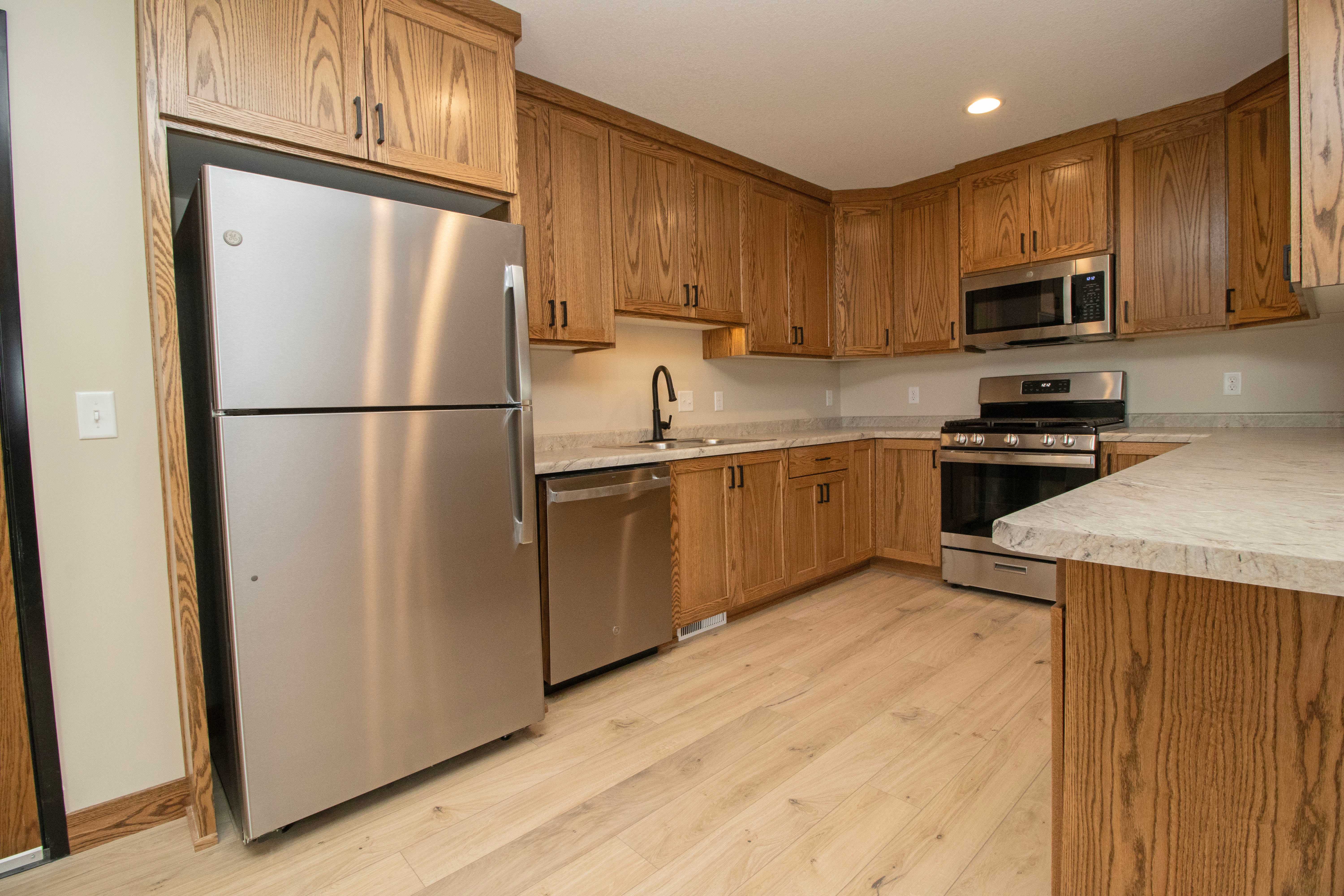 610 Martin Ave – photo 1 of 16