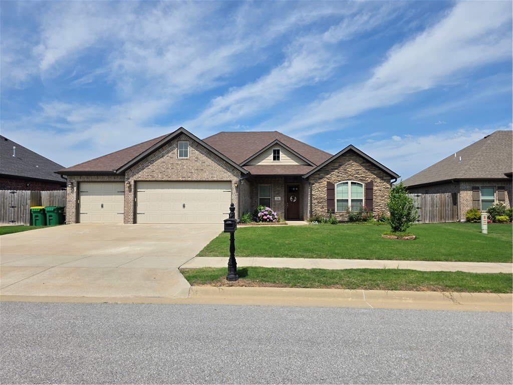 751 Bob Glen Circle – photo 1 of 36