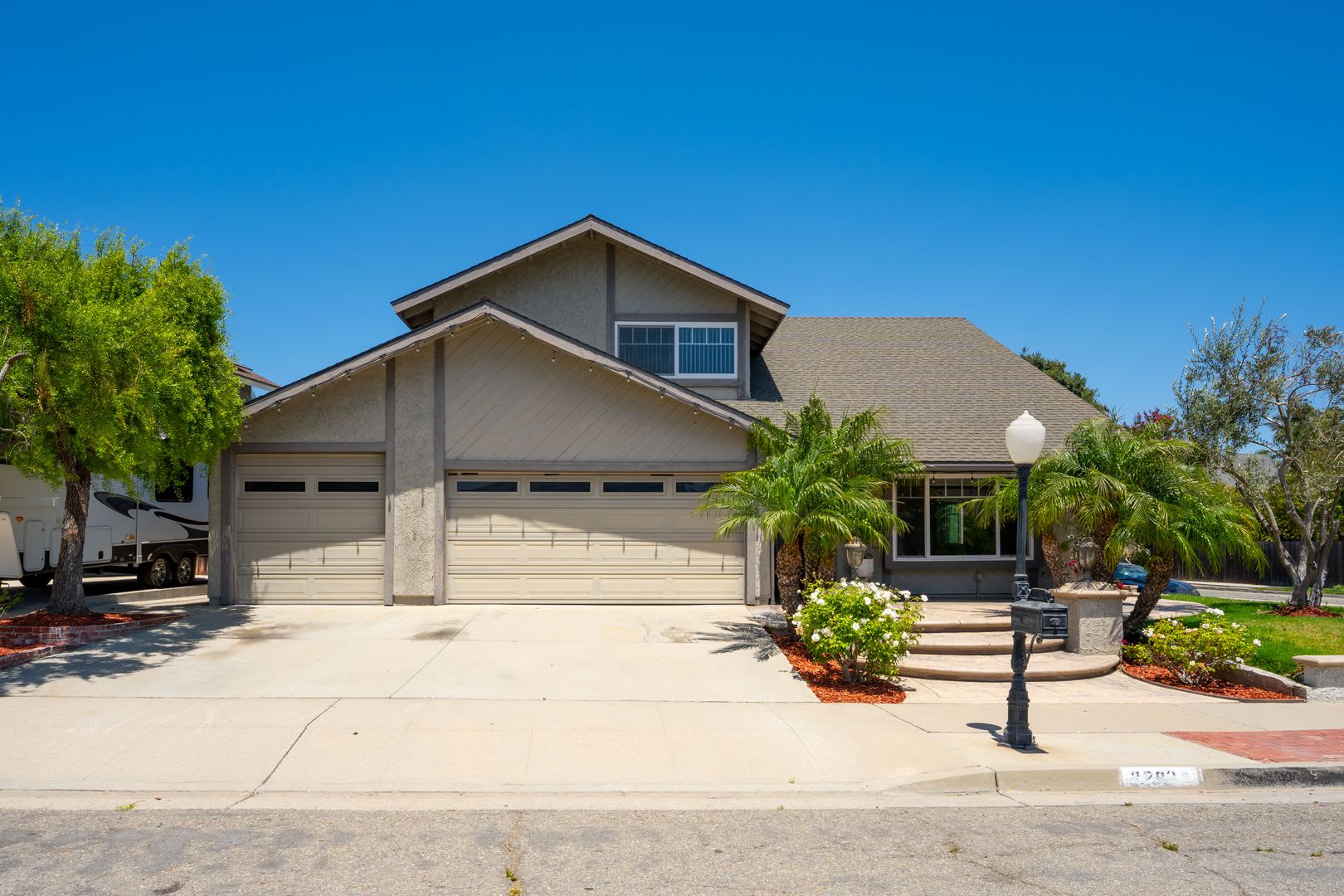 Beautiful 3-Bedroom Home with an Entertainer's Backyard in Desirable Montalvo Neighborhood! – photo 1
