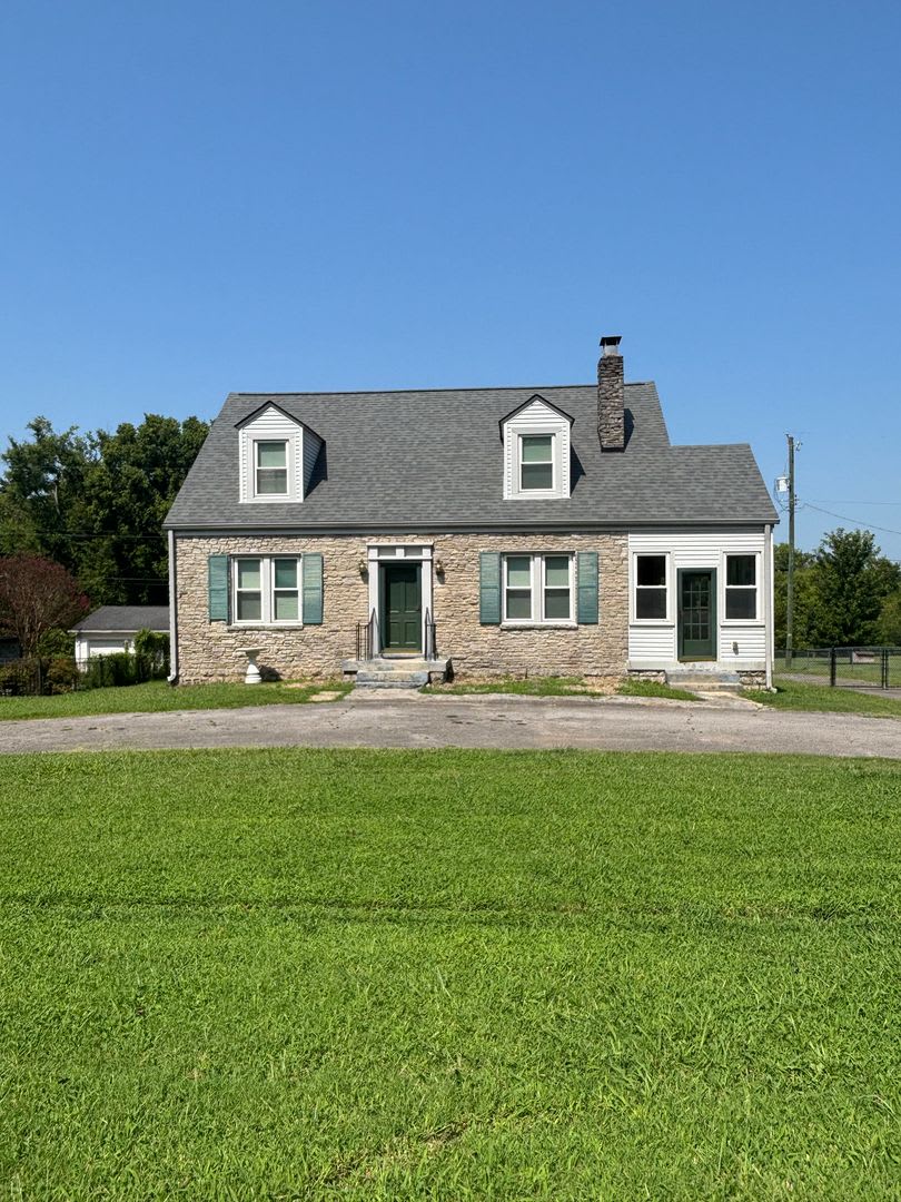 Gorgeous Large Home!! – photo 1