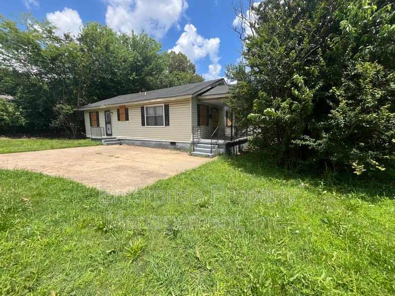 401 N Manassas St – photo 1