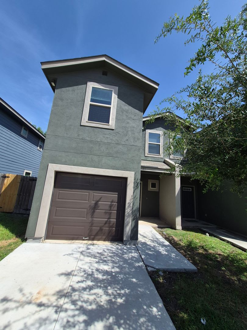 6850 Lakeview Dr 101 San Antonio Tx 78244 – photo 1