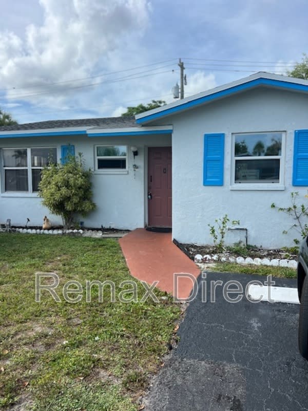 2675 lakehaven road w – photo 1