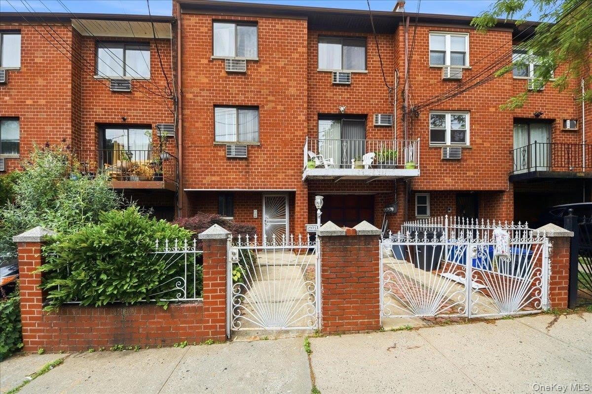 2975 Edson Avenue – photo 1