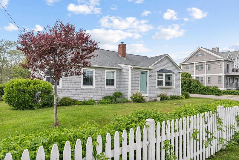 240 Island Beach Road – photo 1 of 180