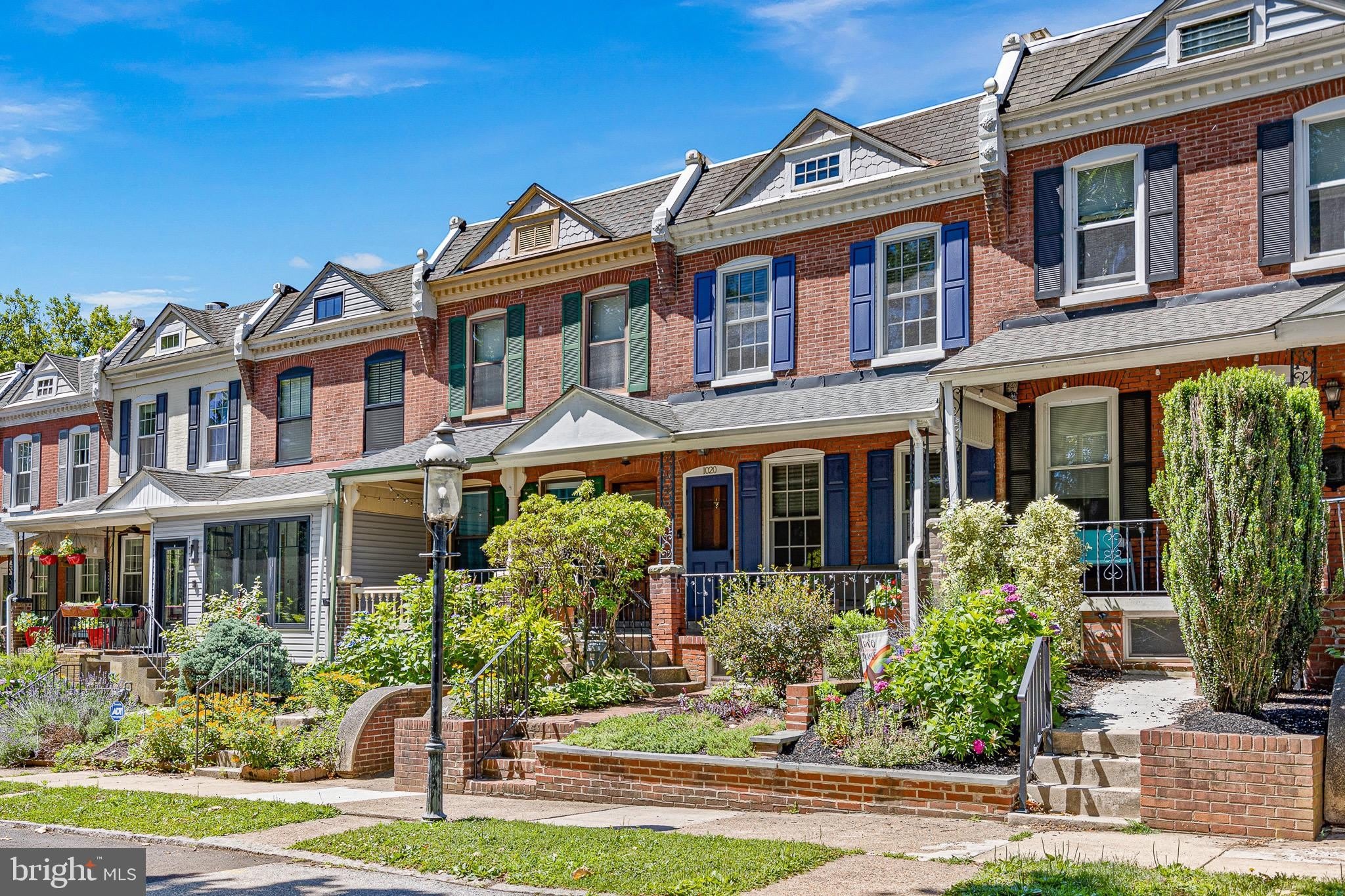 1020 WAWASET Street – photo 1