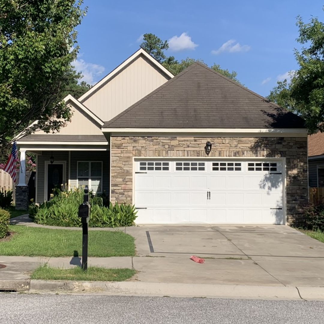 Fresh 3 Bedroom 2 Bath Home With 2 Car Garage – photo 1 of 293
