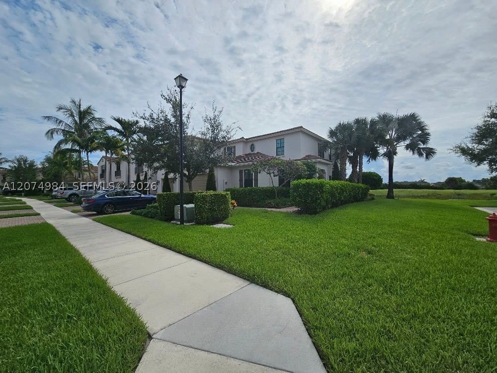 10226 Akenside Dr – photo 1