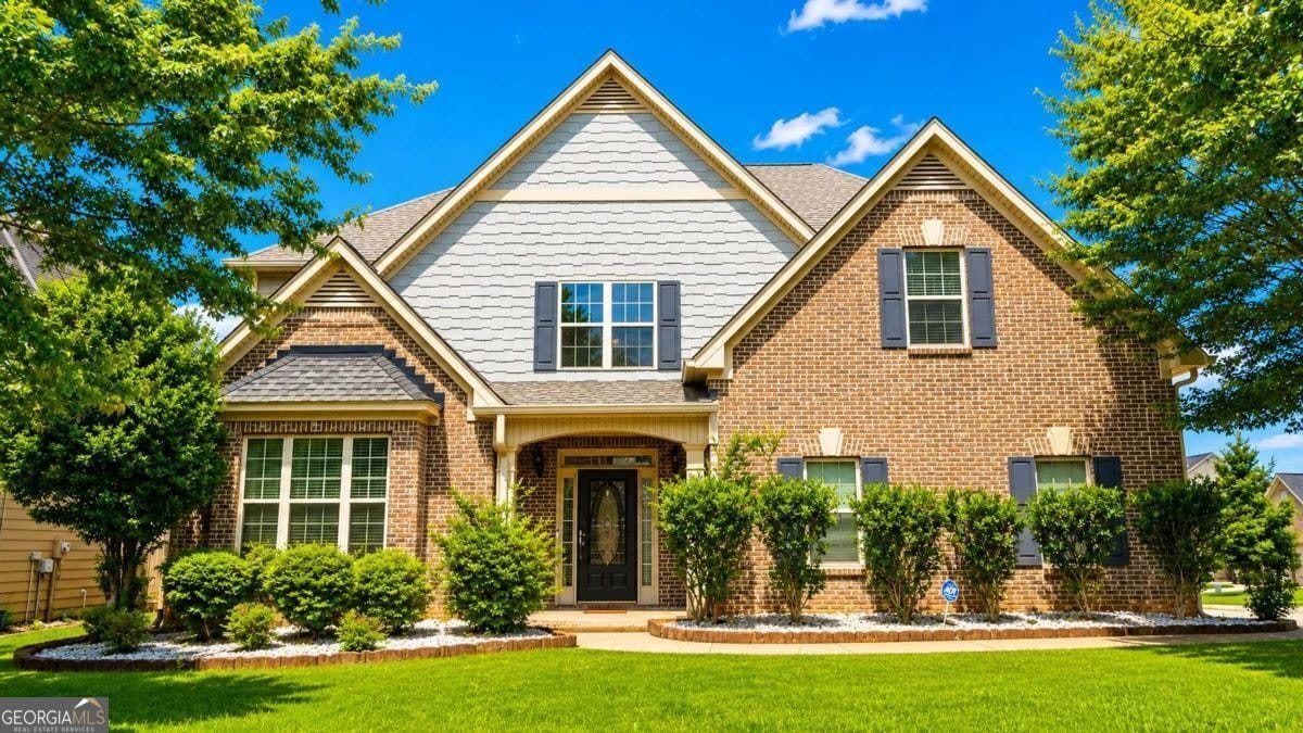 1186 DIAMOND Crossing – photo 1 of 45